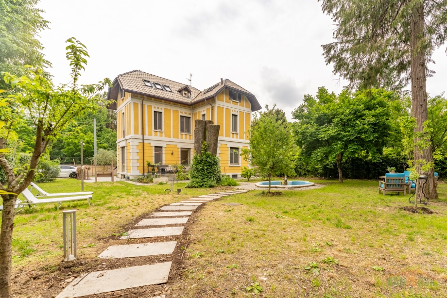 CUSANO MILANINO - Villa singola in vendita (ID: 7645)