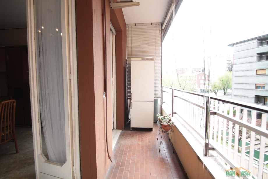 Appartamento in condominio di 4 locali MILANO - CA