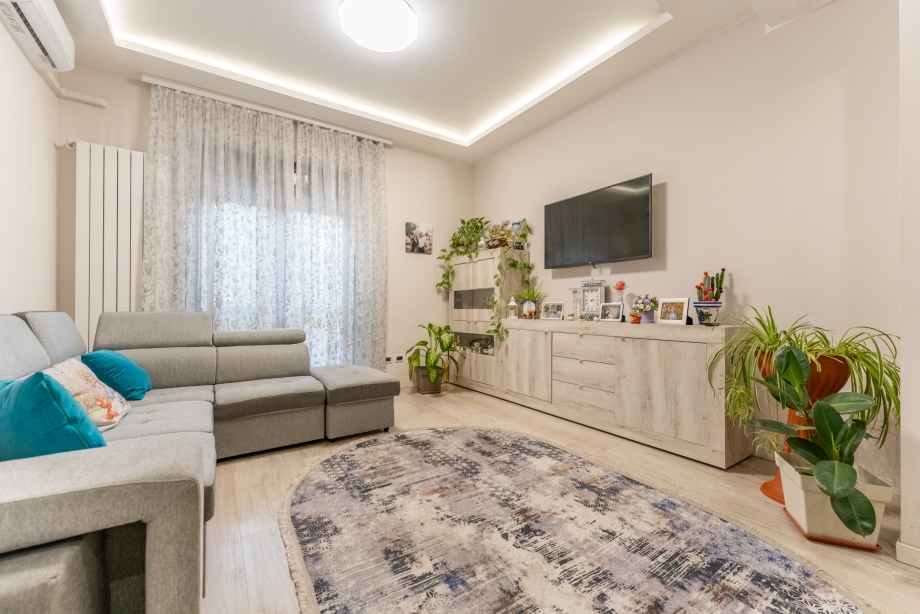 Appartamento in condominio di 2 locali MILANO-COMASINA di 80 mq