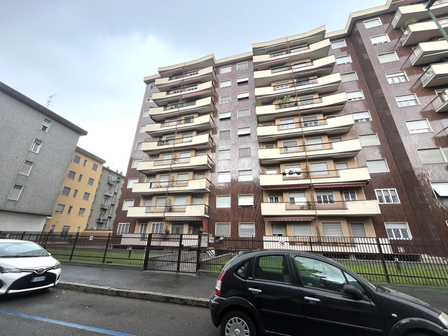 SESTO SAN GIOVANNI - Appartamento in condominio in vendita (ID: 7913)