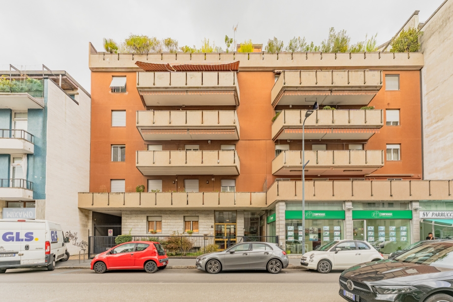 Appartamento in condominio di 4 locali MILANO di 124 mq