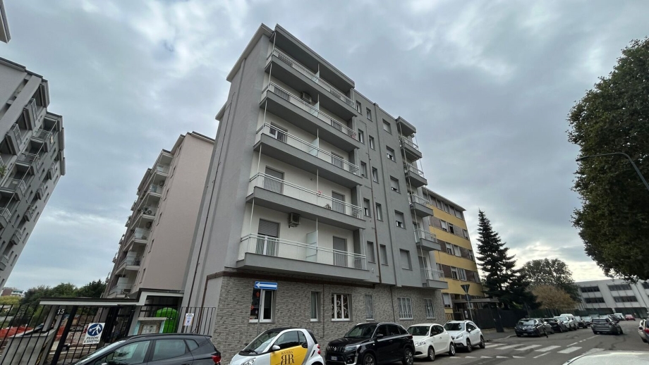 Appartamento in condominio di 3 locali MILANO NIGUARDA di 100 mq