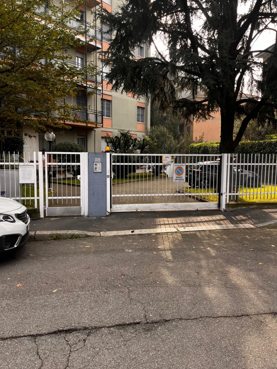 MILANO - Box in vendita (ID: 8008)