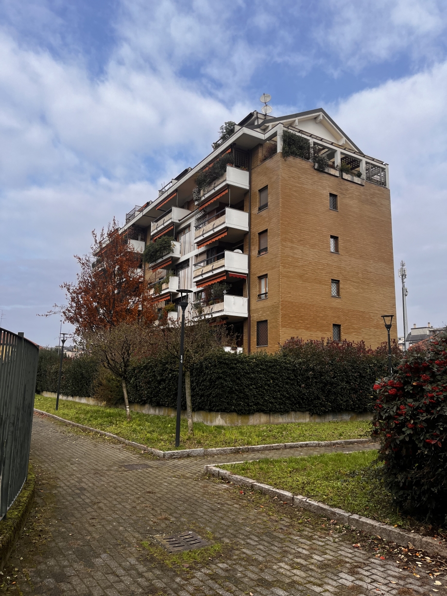 MILANO - Appartamento in condominio in vendita (ID: 8045)