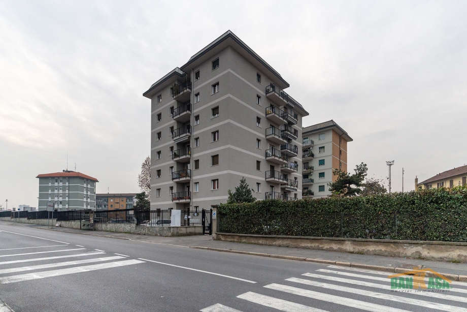 MILANO  - Appartamento in condominio in vendita (ID: 8062)